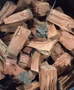 Wood Chunks - Redgum 1kg